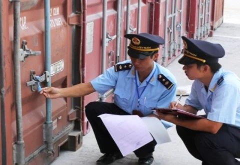 Kiểm tra sau thông quan là gì? Quy trình, hồ sơ và cách doanh nghiệp cần chuẩn bị